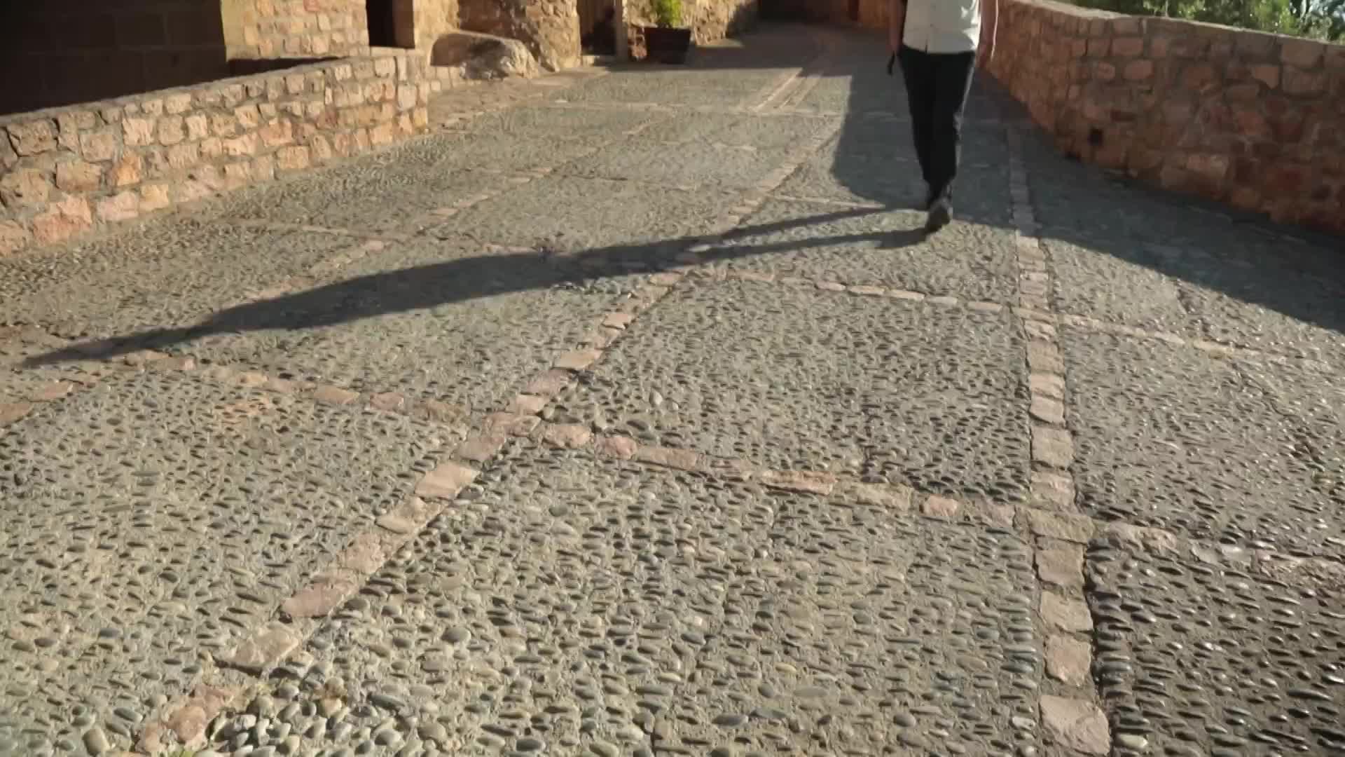 Barranco seco y ruta en Guara