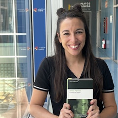 Nerea Pallarés y “Punto de araña”, una novela de mujeres bravas y hombres ausentes