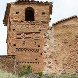 Un vecino de Morata de Jalón se afana en conservar la iglesia mudéjar del despoblado Villanueva de Jalón
