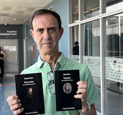A la sombra de hermanas mayores:  Rafael Lobarte y sus ediciones bilingües y Federico de la Fuente y el auge del fascismo en Austria.